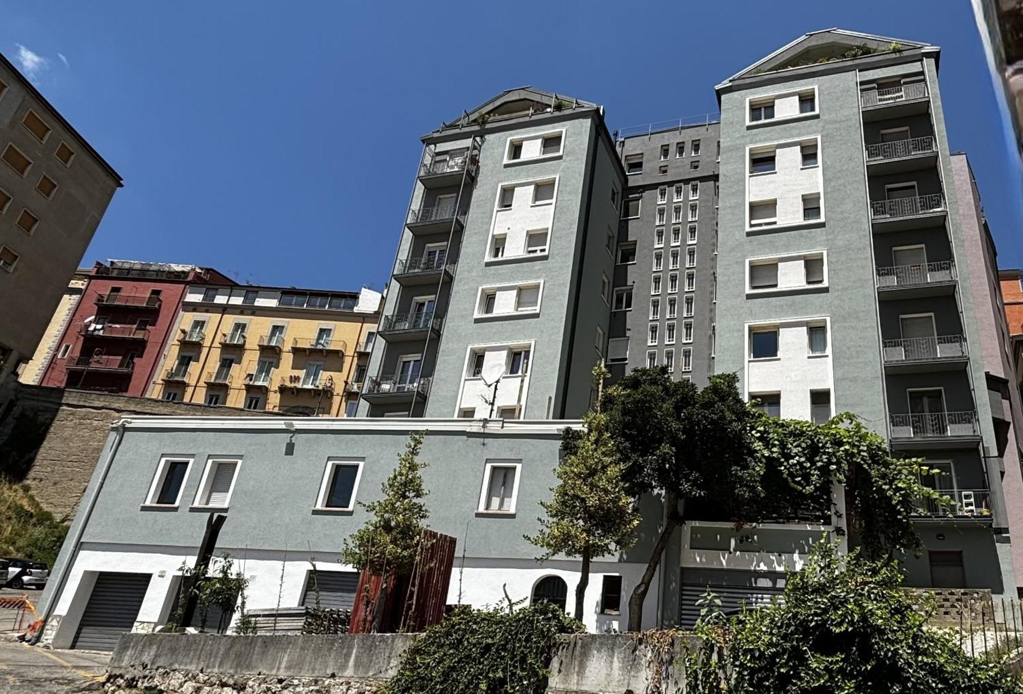 Essential Room & Parking In Centro Citta Con Parcheggio Privato E Wifi Potenza Exterior foto